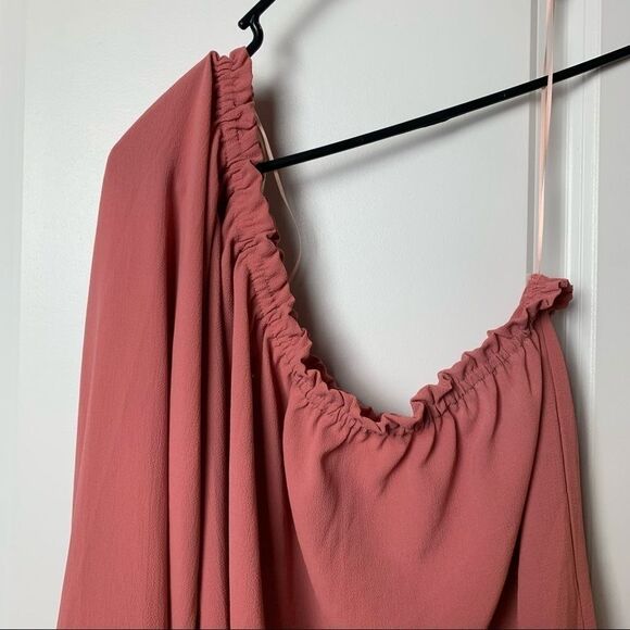 Chelsea28 one sleeve medium blush blouse w ruffles - Picture 10 of 11